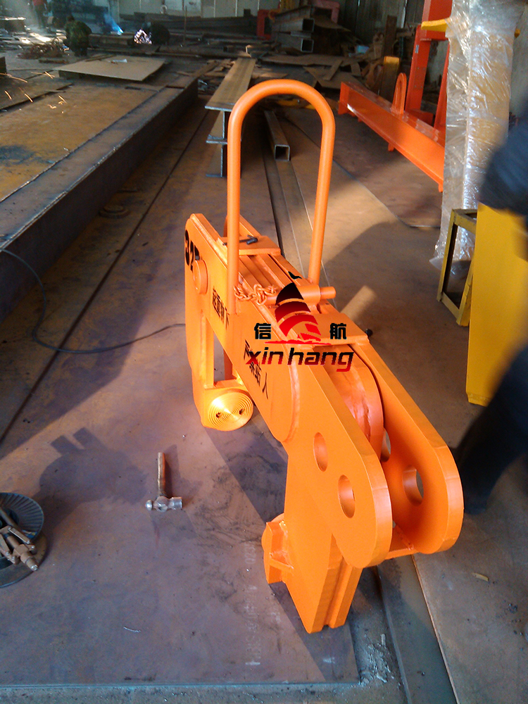 翻轉(zhuǎn)吊鉗3